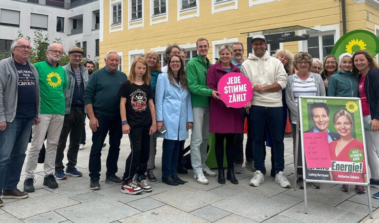 Unser Wahlkampf-Endspurt mit Info-Stand und prominentem Besuch von Katha Schulze in Schwabmünchen